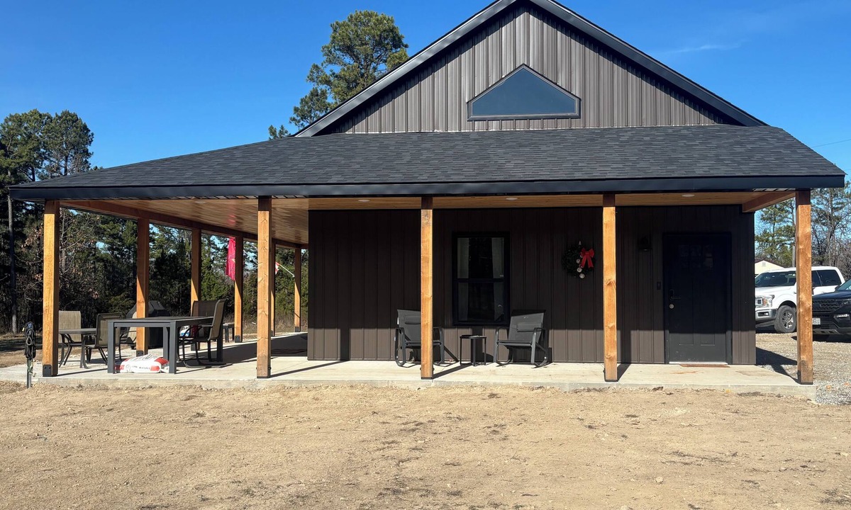 Salem House | Escape to your own secluded cabin retreat near Montauk State Park