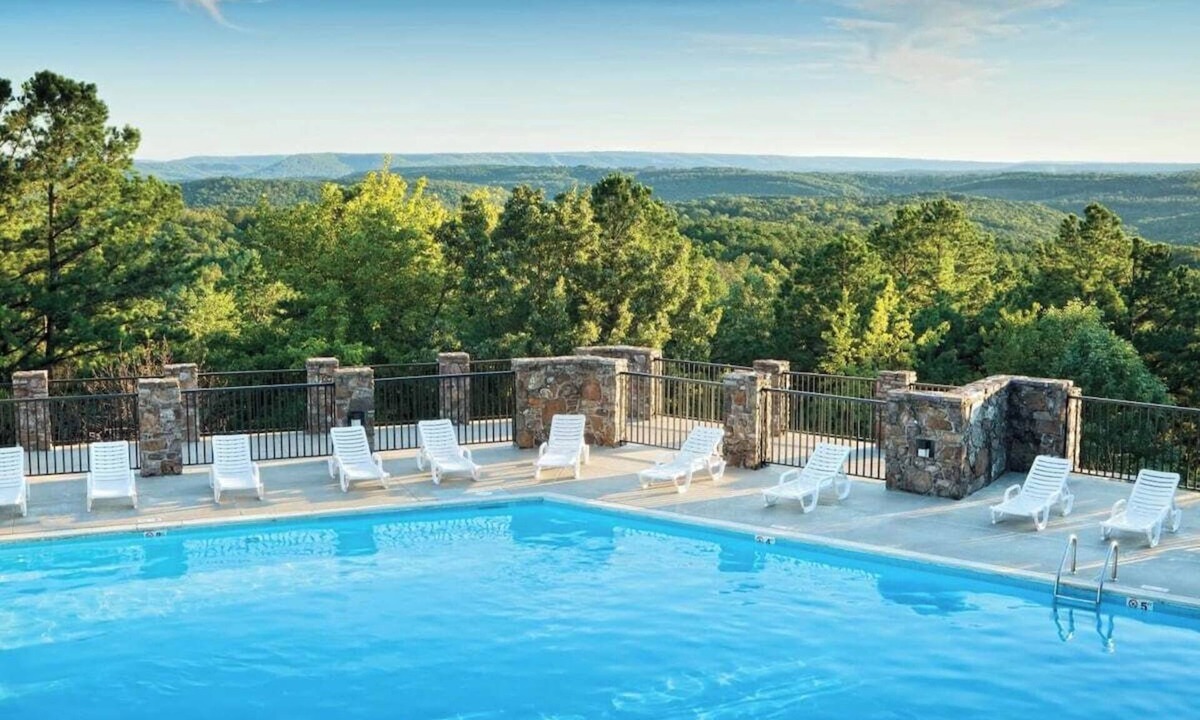 Fairfield Bay Condo | Fairfield Bay Apt: 2BR/2BA, Sleeps 4