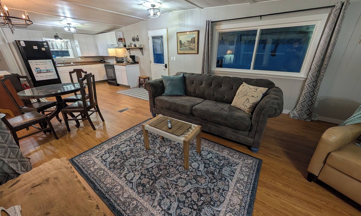 Mindoro House | Farm Stay, convenient yet quiet - complete with cows in the backyard!