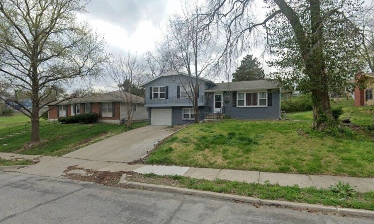 Kansas City House | MAJOR INTERNATIONAL SPORTING EVENT 2026 Ready! - Sleeps 8, 9 Min to Stadium, Off Hwy 70, Quiet & Convenient