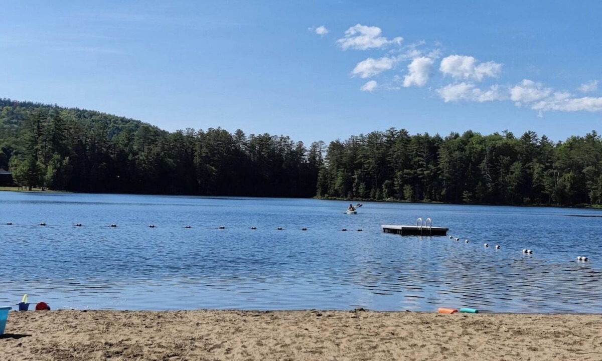 Chestertown Cabin | Four Season Adirondack Cabin & Private Beach