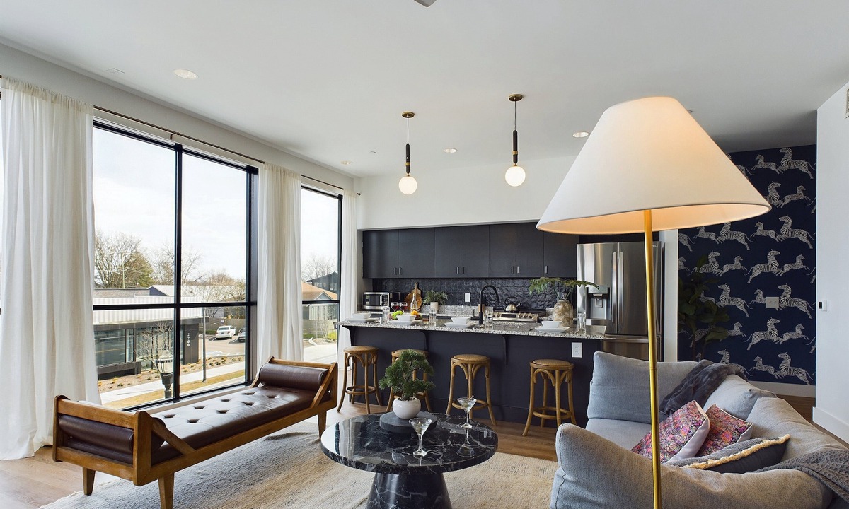 Historic Waverly House | Fox Hollow - 2 New Homes - Downtown Views