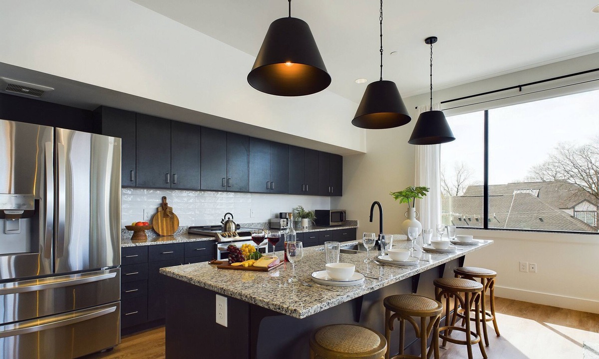 Historic Waverly House | Foxtrot Tango - 2 New Homes - 12 South