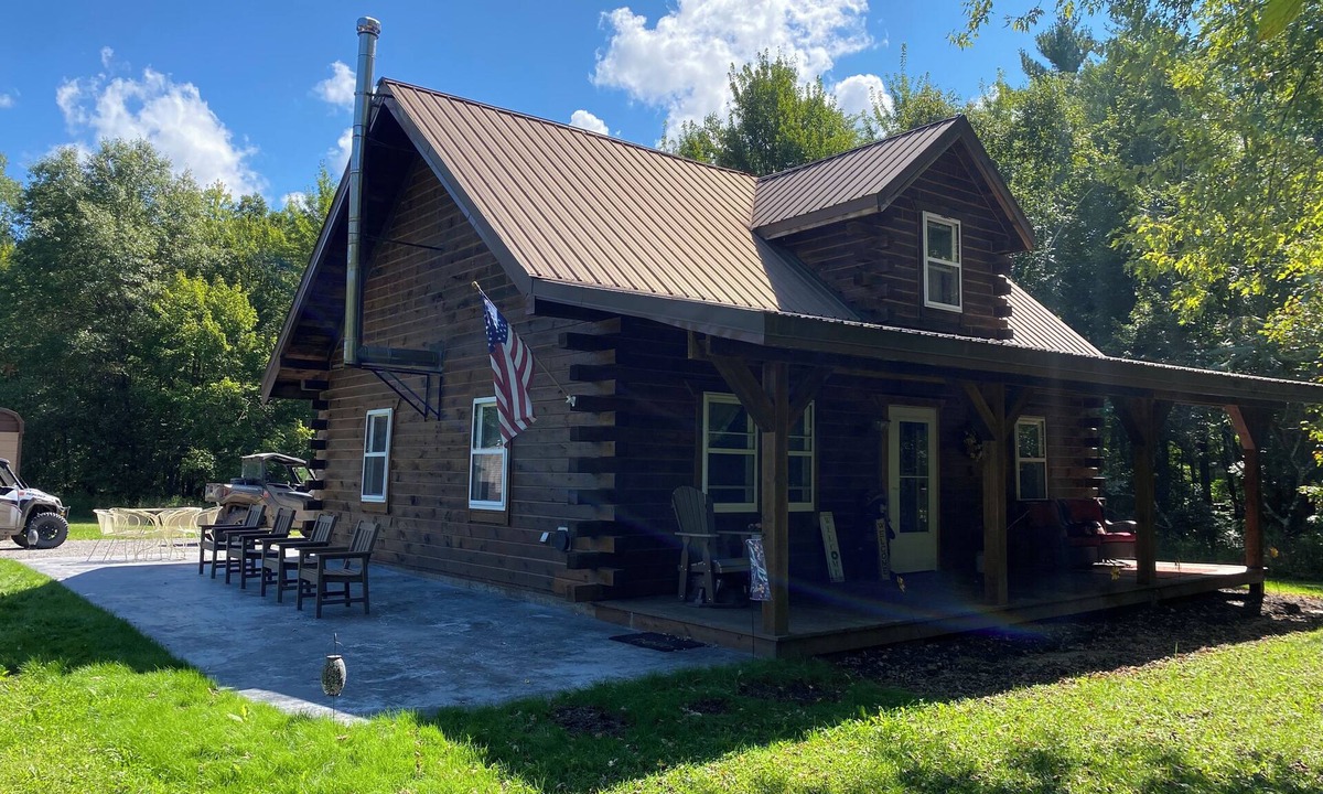 Merrillan Cabin | Halls Creek Retreat! Hatfield/Merrillan, WI