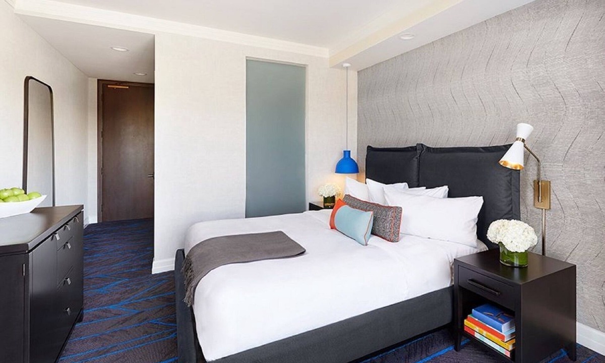 Music Row Hotel | Historical Escape! Modern & Elegant Stay Near Frist Center for the Visual Arts!