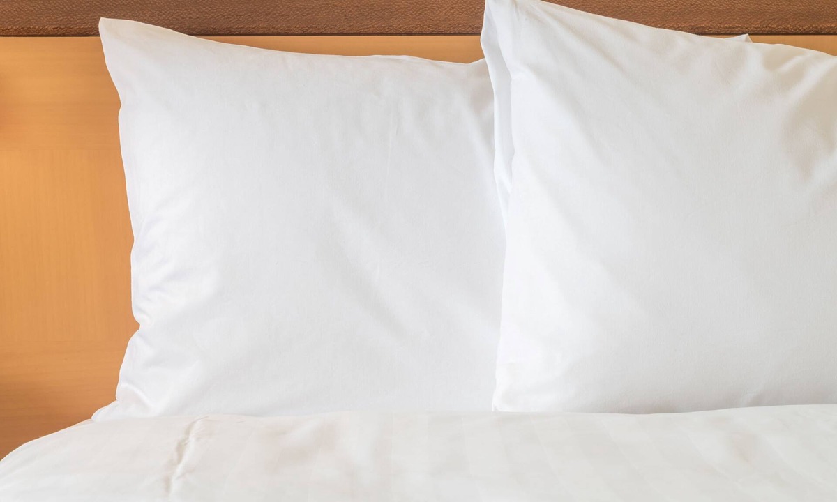 Lee's Summit Hotel | Holiday Inn Express & Suites Kansas City - Lee's Summit by IHG