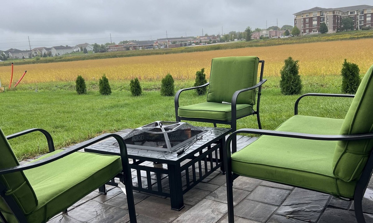 Sun Prairie Apartment | Home away from home!