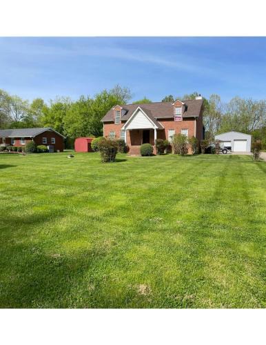 Hendersonville House | Home just outside of Hendersonville