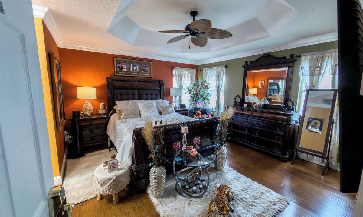 Miramar House | Home located 10 minute from Hard Rock Stadium Home of the Major international sporting event