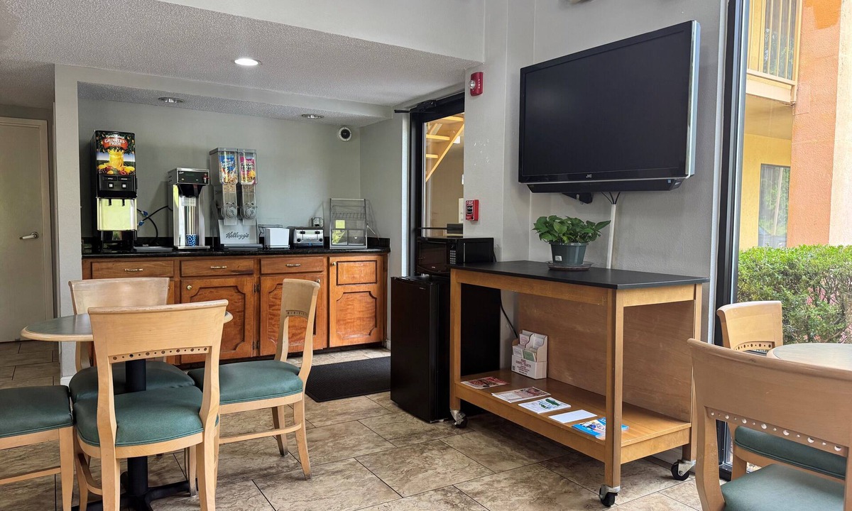 Vicksburg Hotel | Howard Johnson by Wyndham Vicksburg