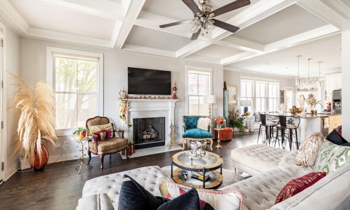 Eastwood House | Impressively Decorated Nest Less Than Two Miles to Downtown