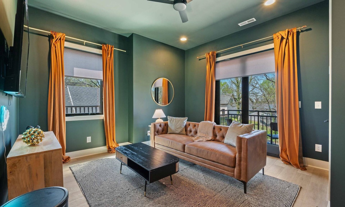 East Nashville Apartment | Kay’s Lofts – New, 4 Side-by-Side 1BR Apartments