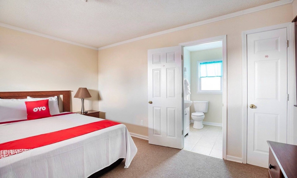 Cave City Apartment | King Bed with Pull Out