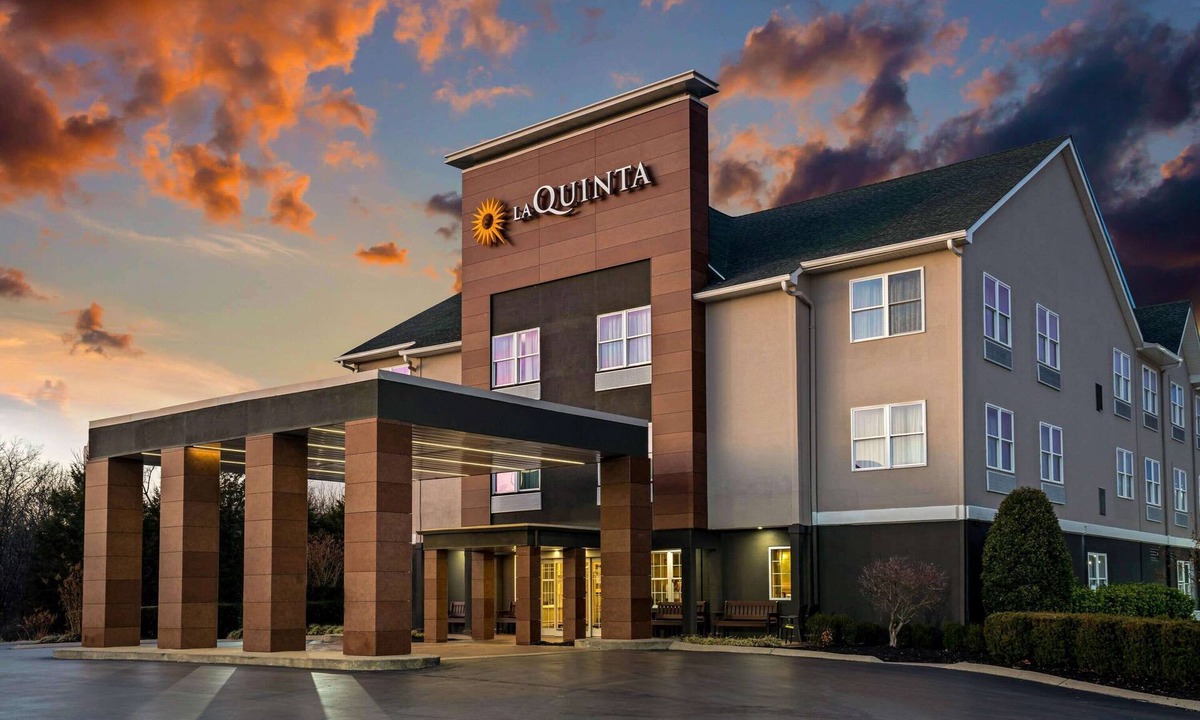 Lebanon Hotel | La Quinta Inn & Suites by Wyndham Lebanon