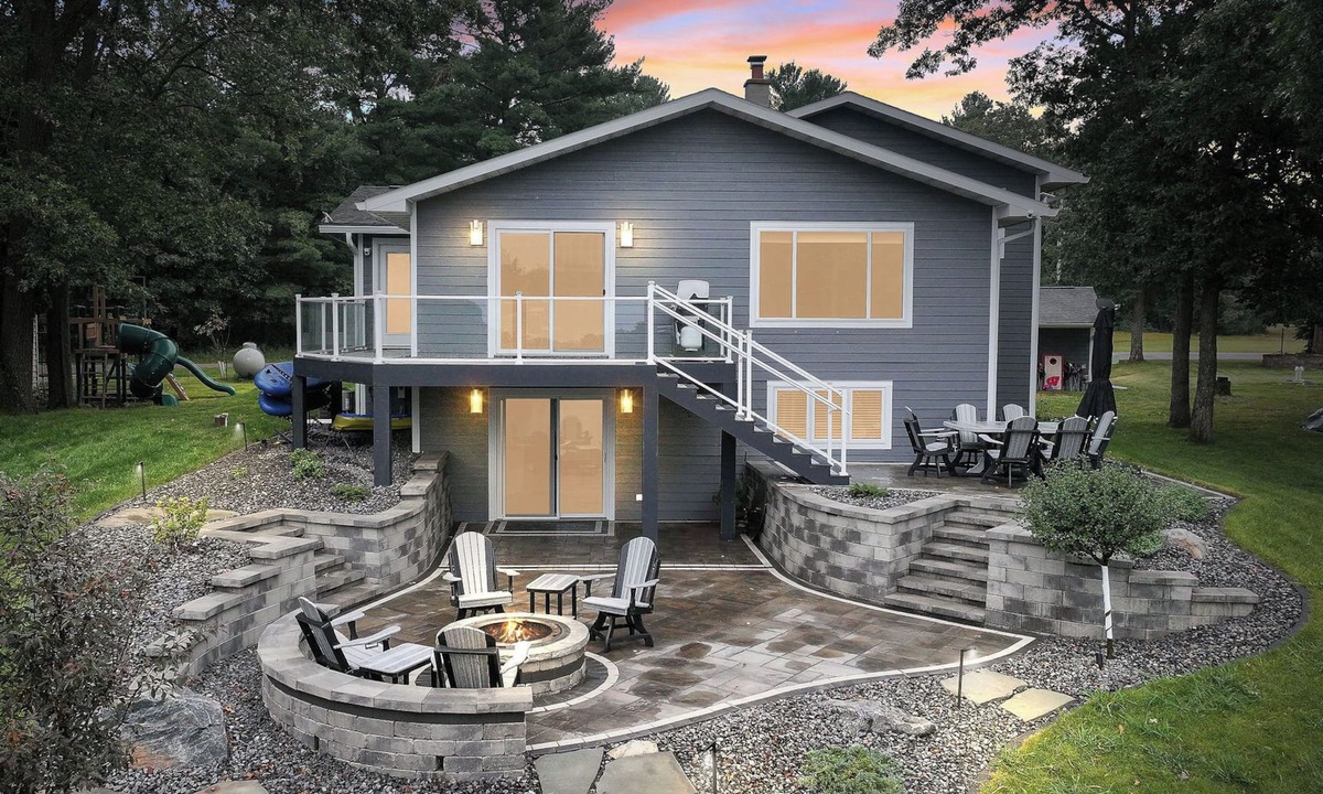 Mauston House | Lake Living on Castle Rock Lake, Close to WI Dells, Family Friendly