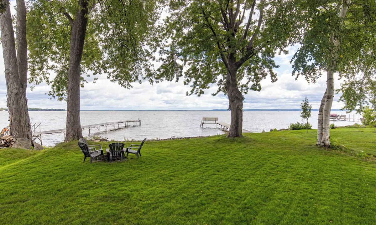 Neenah House | Lakefront Home on Lake Winnebago-New Construction-4 Bedroom-2 Full Bath