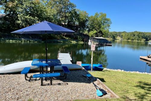 Wolf Creek House | Lakefront Suite Dock, No-Wake Cove & Firepit