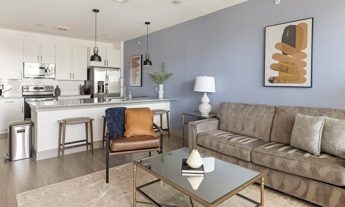 Weston Apartment | Landing | Amazing 1BD, Gym, Clubhouse