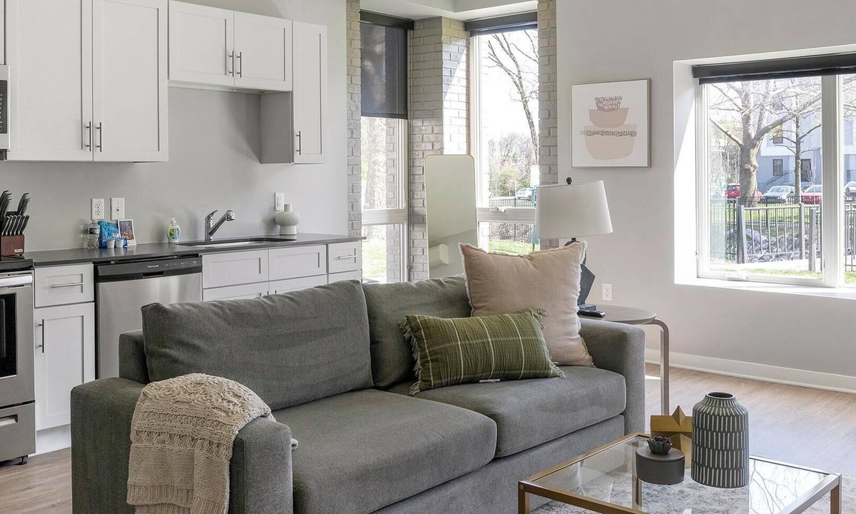 Nashville Apartment | Landing | Beautiful 1BD, Pool, Courtyard