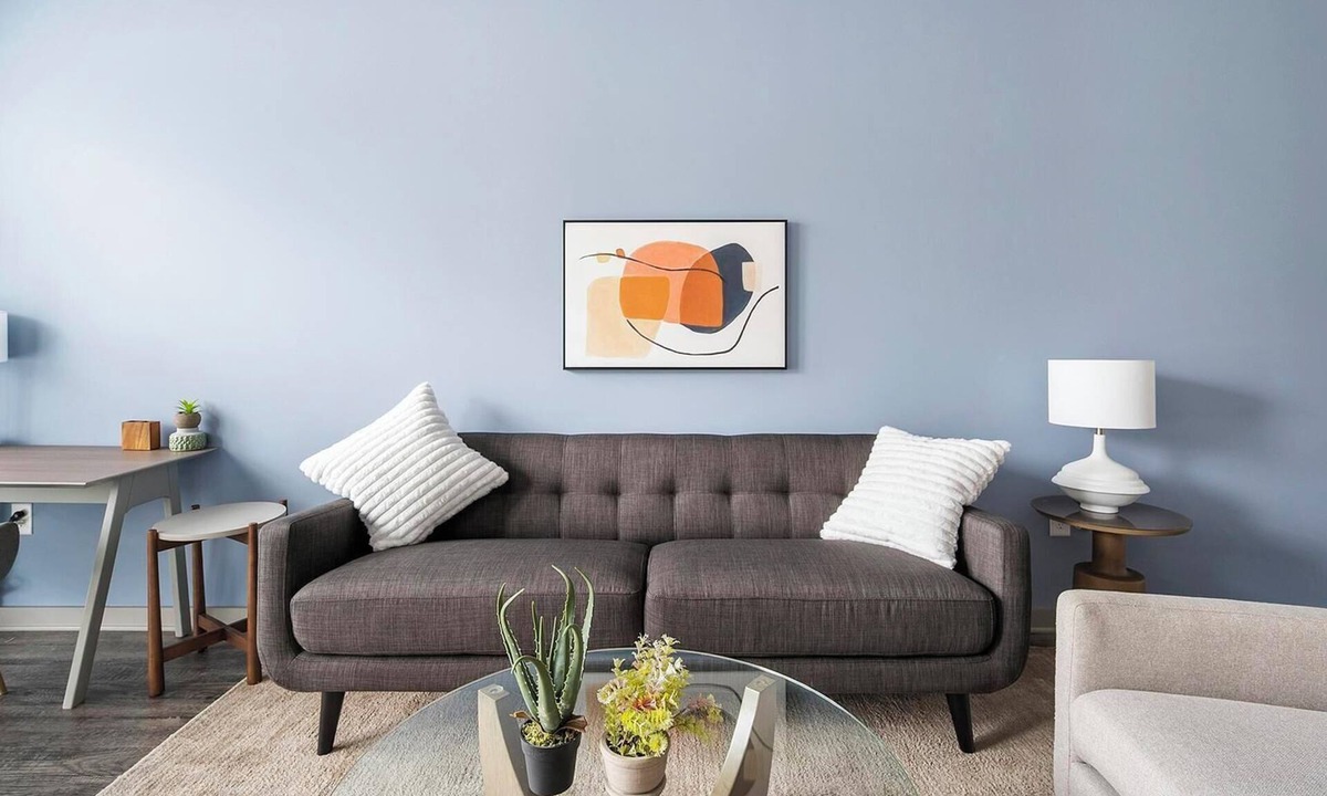 Hurwood Heights Apartment | Landing | Chic 1BD, Pool, Gym