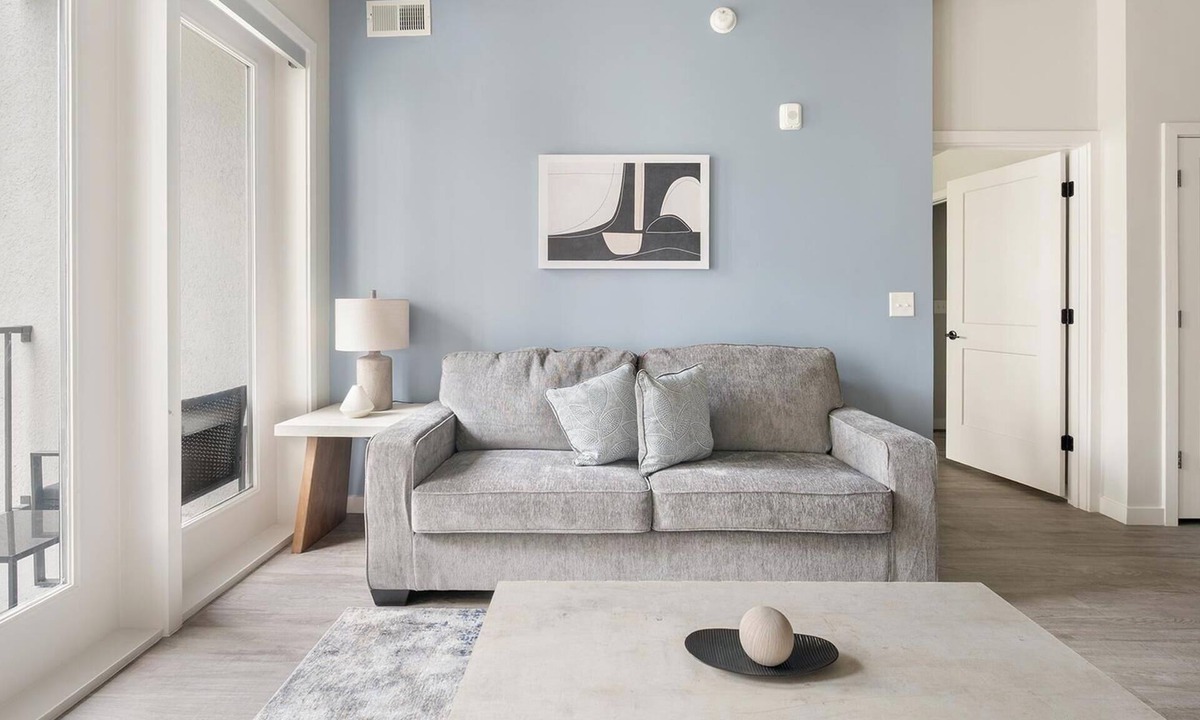 Franklin Apartment | Landing | Chic 2BD in Cool Springs