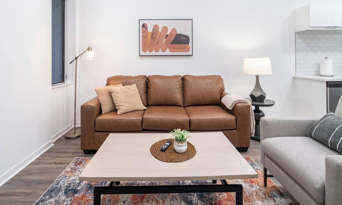Downtown Kansas City Apartment | Landing | Incredible 1BD, Yoga Studio, Gym