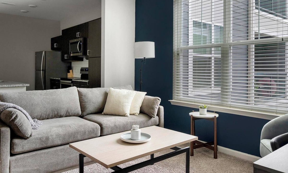 Chesterfield Apartment | Landing | Stunning 1BD, Gym, Clubhouse