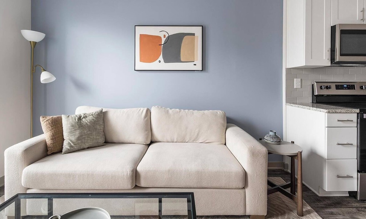 Hurwood Heights Apartment | Landing | Stunning 1BD, Pool, Gym