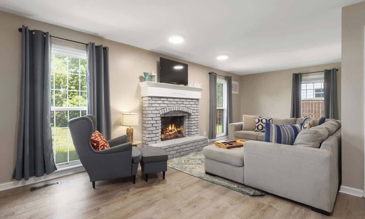 Grandview House | Large Home Great for Families Sleeps 12 MAJOR INTERNATIONAL SPORTING EVENT WC 26