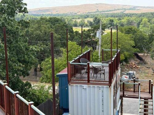 Medicine Park House | LM Wildlife Rooftop Suite-hiking-Slps 4 w queen bed