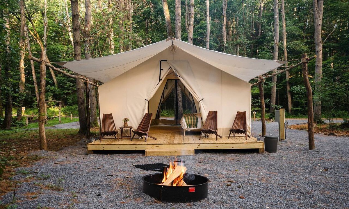 Corinth RV Rental | Luxury Canvas Group Glamping Tent | Adirondacks in Corinth, NY