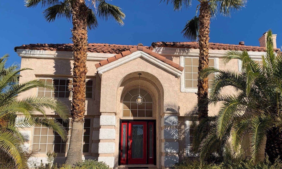 Desert Shores House | Luxury Las Vegas Retreat in 5BR House with Pool