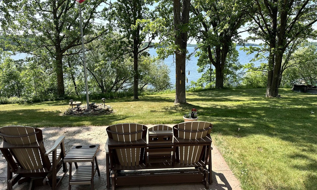 Birchwood House | Make memories at this Big Chetac Lake Cottage