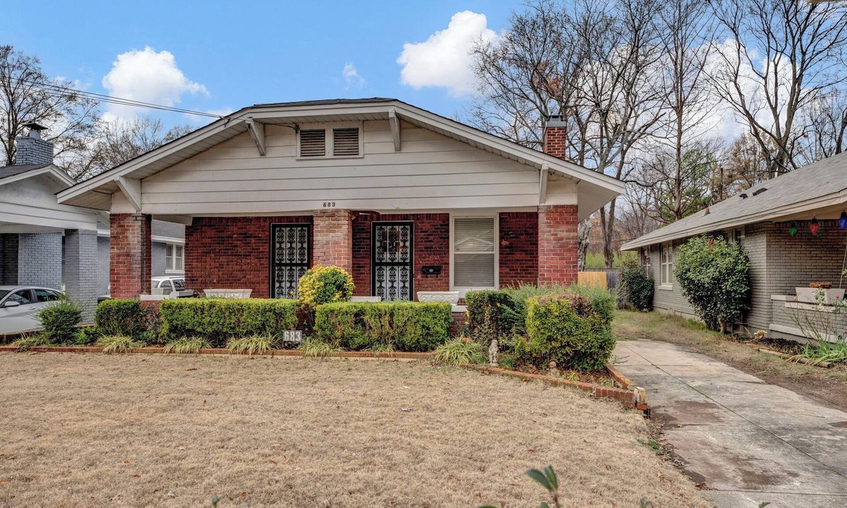 Vollintine-Evergreen House | Memphis Family Retreat, 3BR/2BA, Air Hockey, Fenced Yard, Pet-Friendly