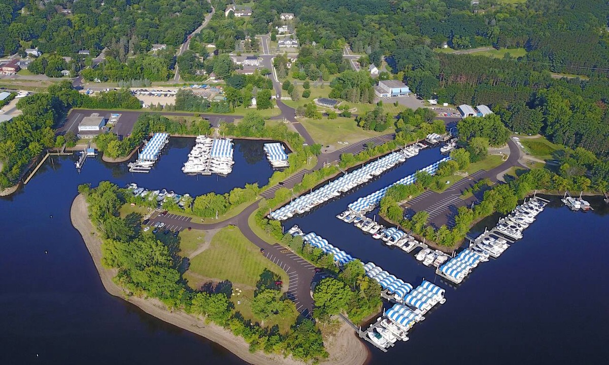 Afton Apartment | Modern Suite in Downtown Afton, 5min to skiing, hiking, riverboating & more!