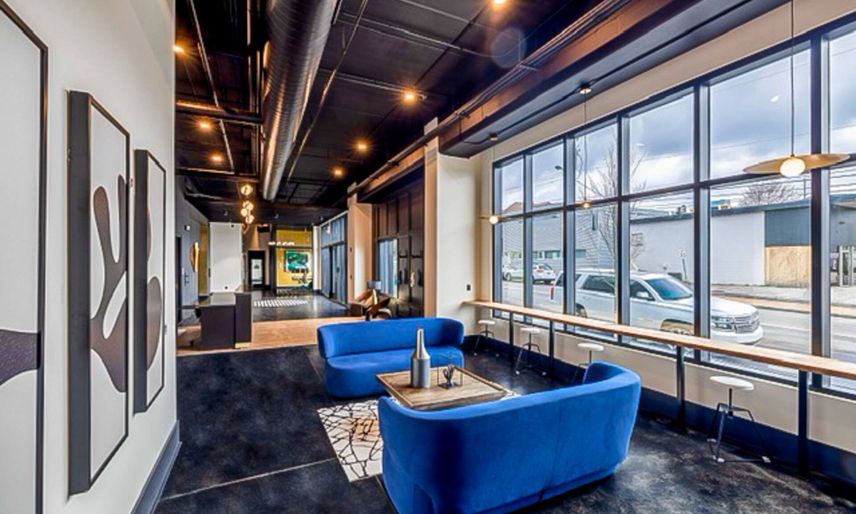 Rolling Mill Hill Condo | Muse | Contemporary downtown condo with private balcony & open layout