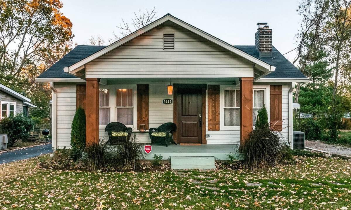 Glencliff House | Music City Roost~Nashville Style~ 10 min from Downtown & Music Row!~