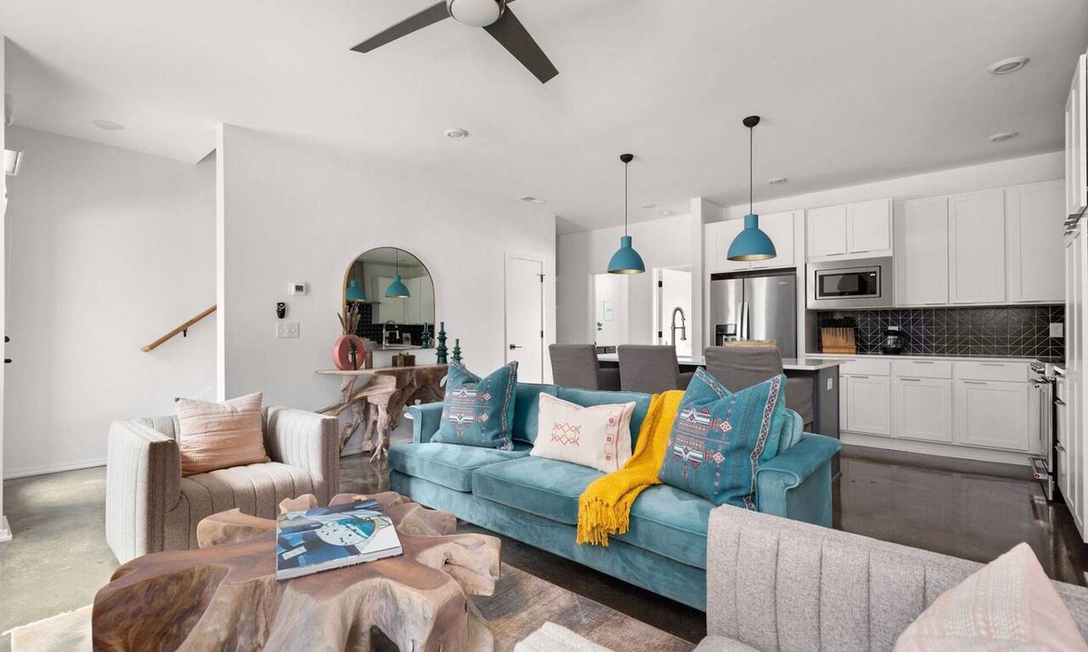 East Nashville Condo | Myrtle One ~ This is a combined listing made of two adjoining 4BR/4BA Condos with adjoining rooftops
