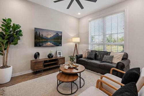 Cleveland Park House | Nashville Charmer - Private Rooftop - Sleeps 14