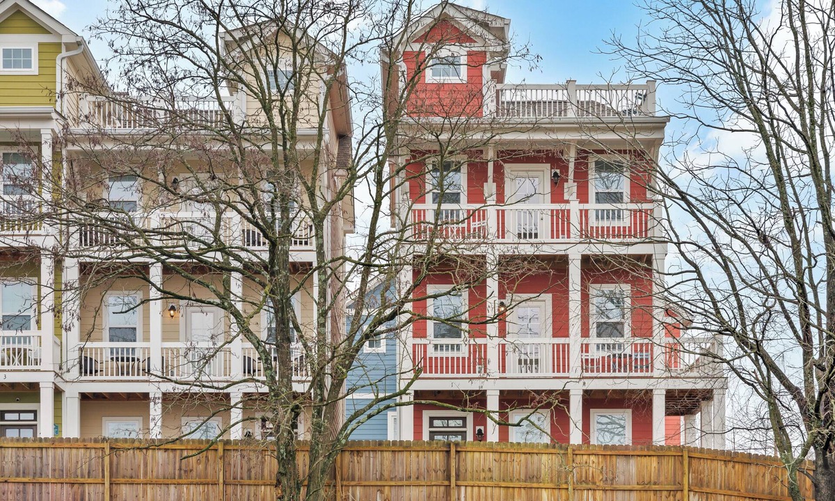 Nashville House | NEW! Double Fun! 2 Lakeside Homes @Blue Turtle Bay