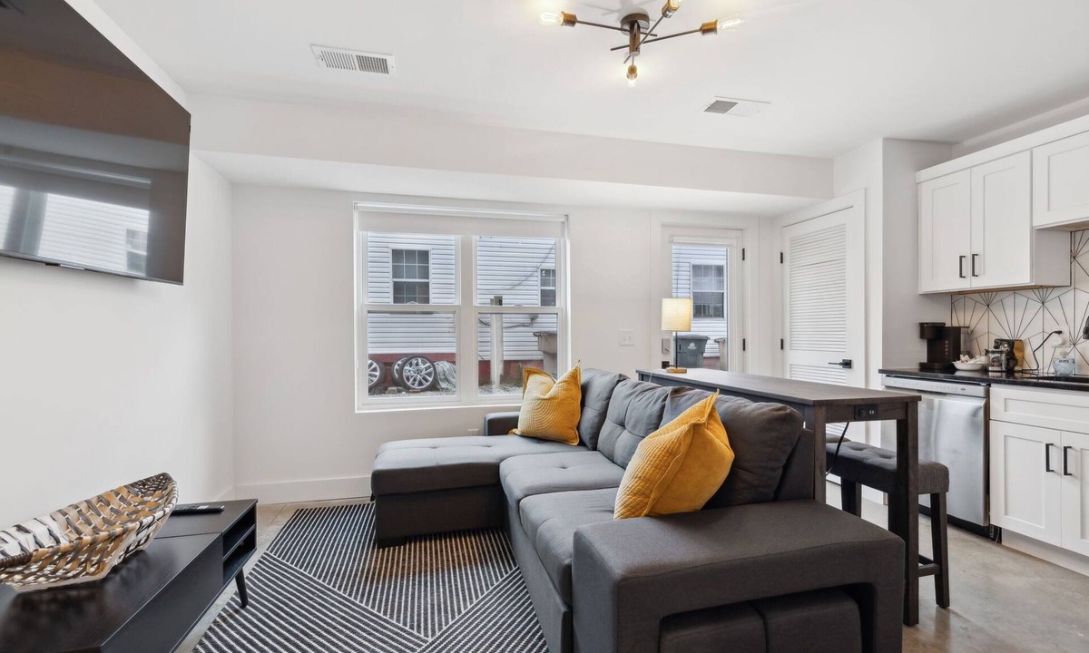 Haynes Area House | NEW Relaxing Unit Close to Broadway & Downtown!