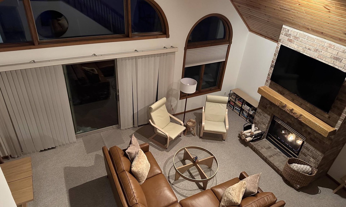 Wautoma Cottage | No steps to lake, sandy beach, hot tub, amazing sunrises, supperclub on lake
