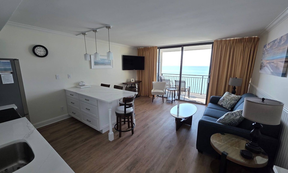 Myrtle Beach Condo | Oceanfront 1 Bedroom Condo with Spectacular Views in the Cabana section