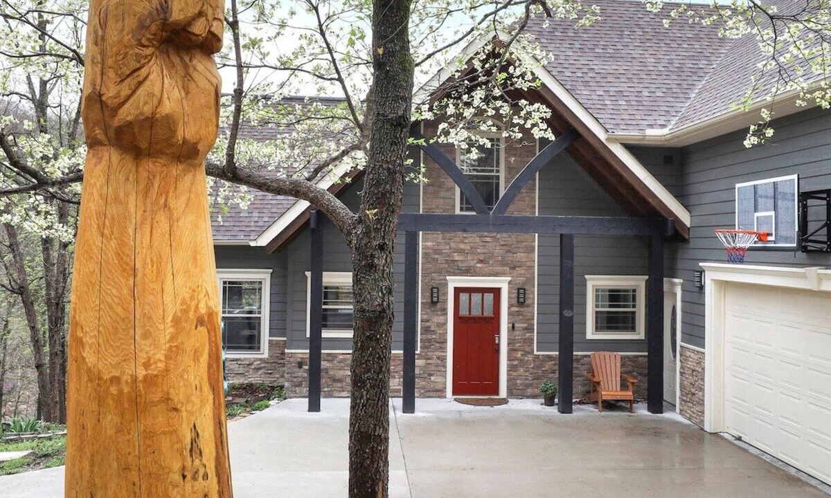 Sylvan Shores House | Peace of the Shore - On Beaver Lake - Sleeps 18