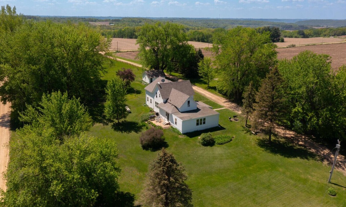 Pepin Other | Peaceful Pepin Farmhouse Getaway