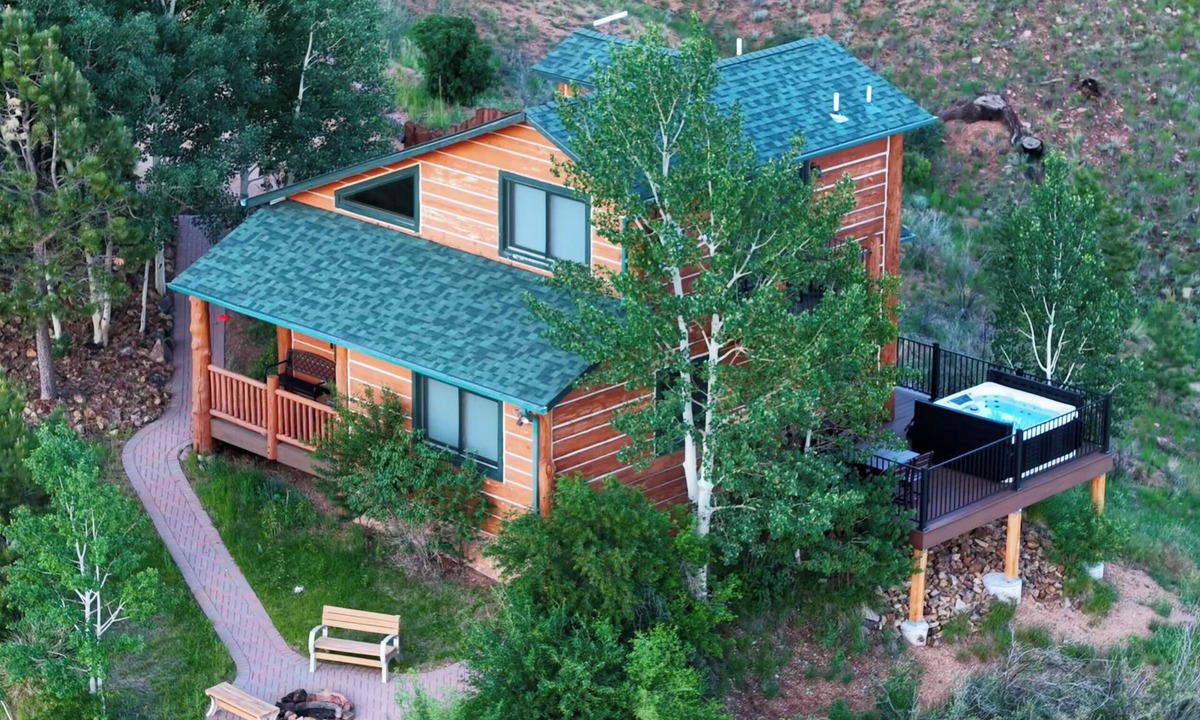 Woodland Park Cabin | Pikes Peak Ranch - Eagle Crest Cabin