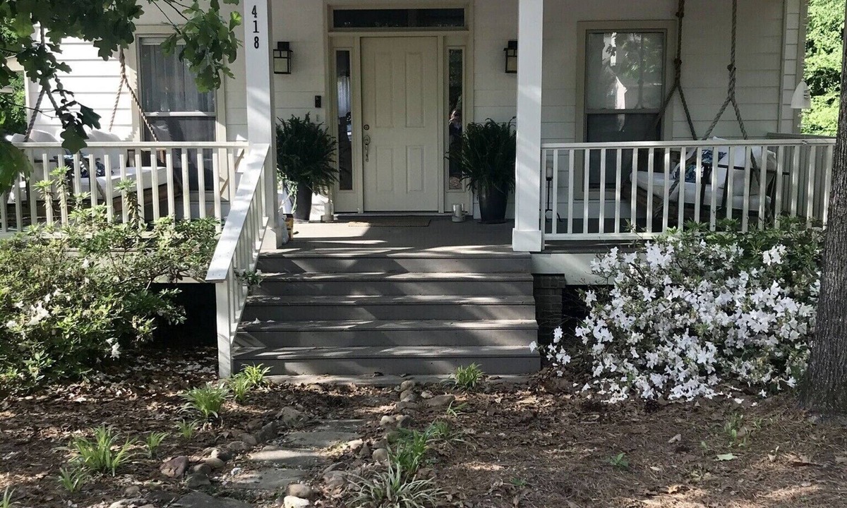 Oxmoor House | Pretty little Cottage
