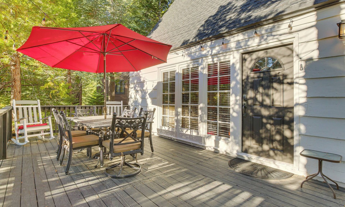 Cedar Glen Cabin | Private Dock on Lake Arrowhead! Cozy Mtn Cabin