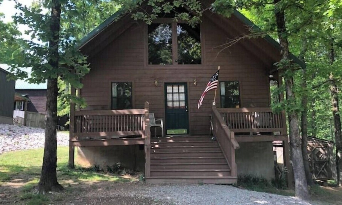 Counce Cabin | Quaint Cabin in the Trees!