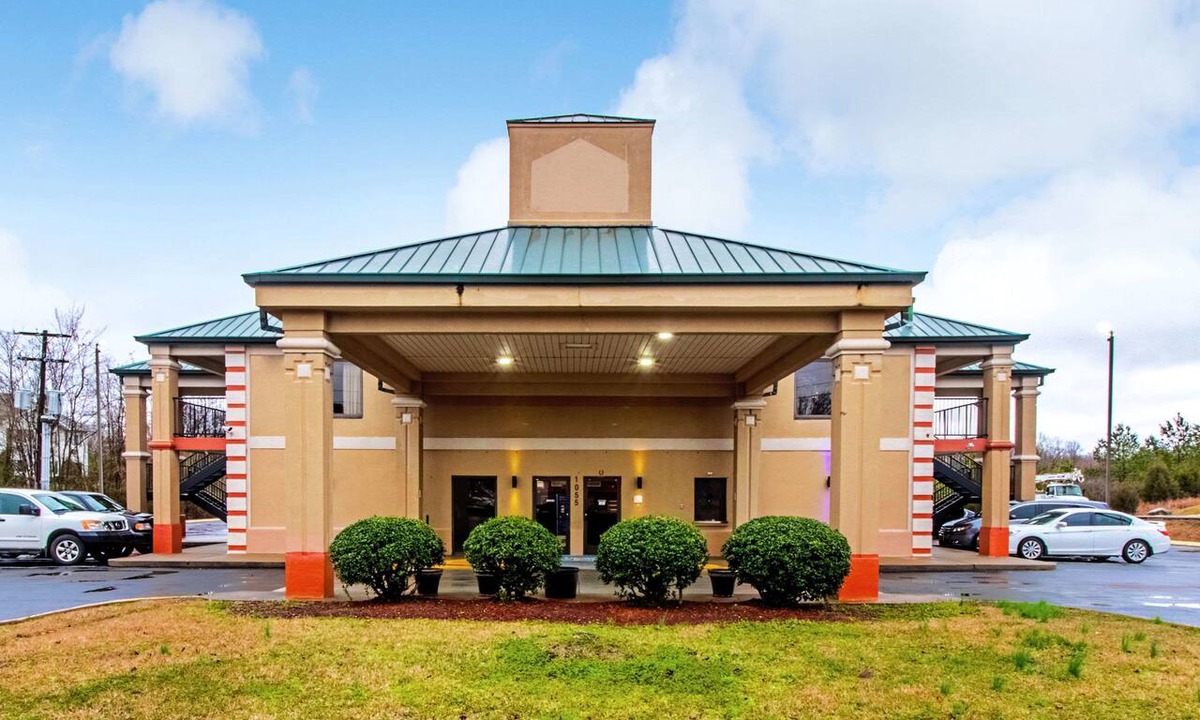 Dickson Hotel | Quality Inn & Suites Dickson